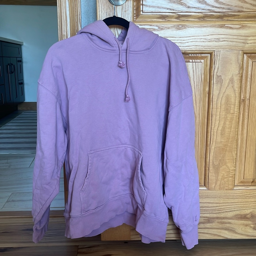 ARITZIA TNA cozy boyfriend sweatshirt